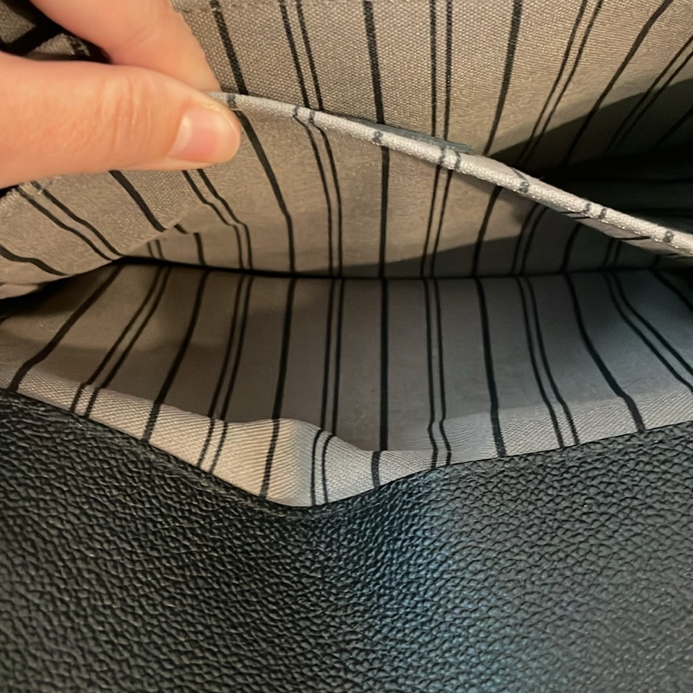Louis Vuitton Monogram Empreinte Pochette Métis-Black - Picture 12 of 15